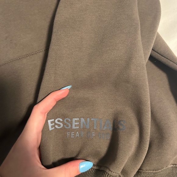 Tops - Essentials hoodie